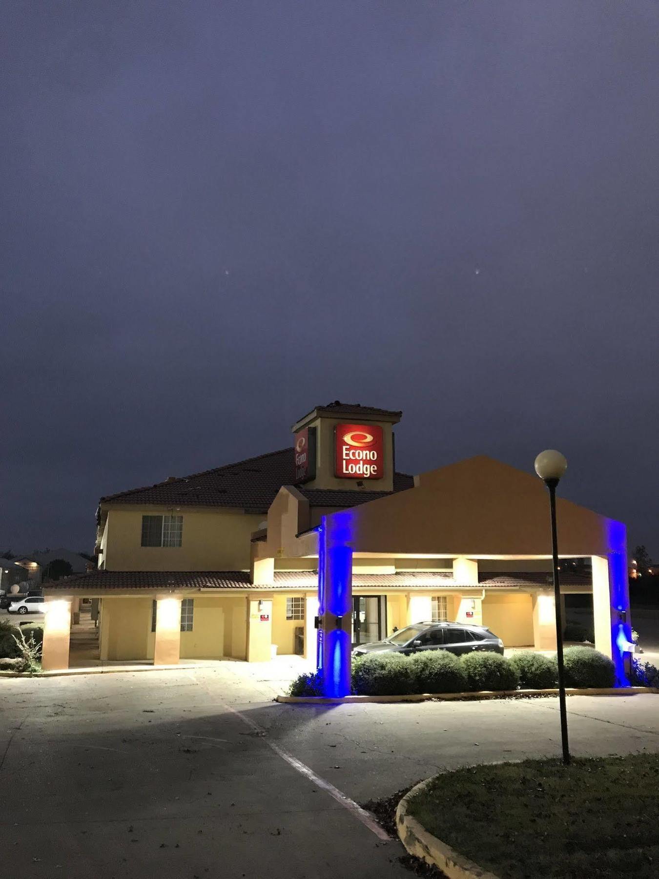 Rodeway Inn Stephenville Exteriér fotografie